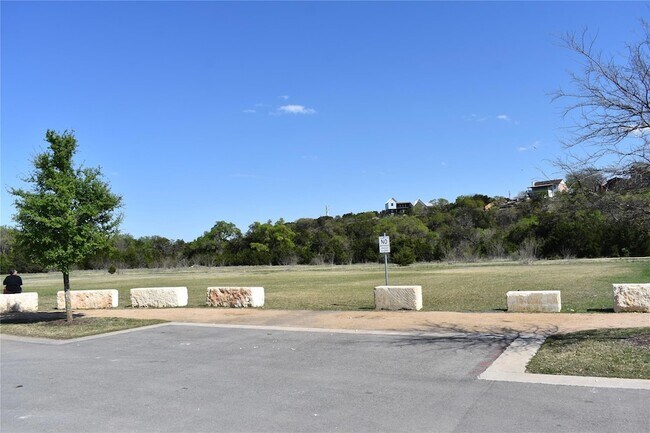 Building Photo - 433 Moorhen Cove