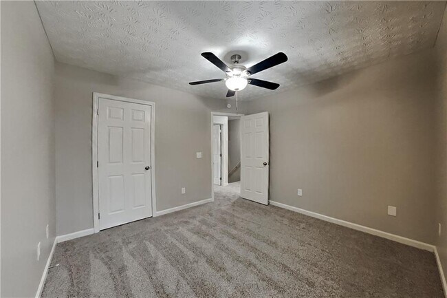 Building Photo - 275 Grayson Manor Dr SW