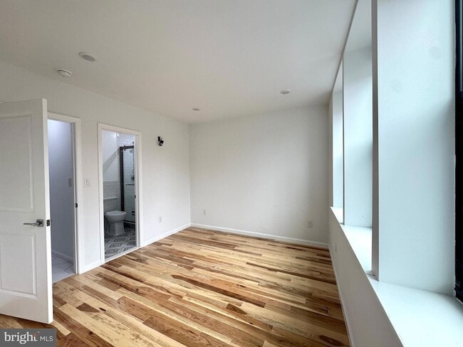 Building Photo - 781 S 3rd St