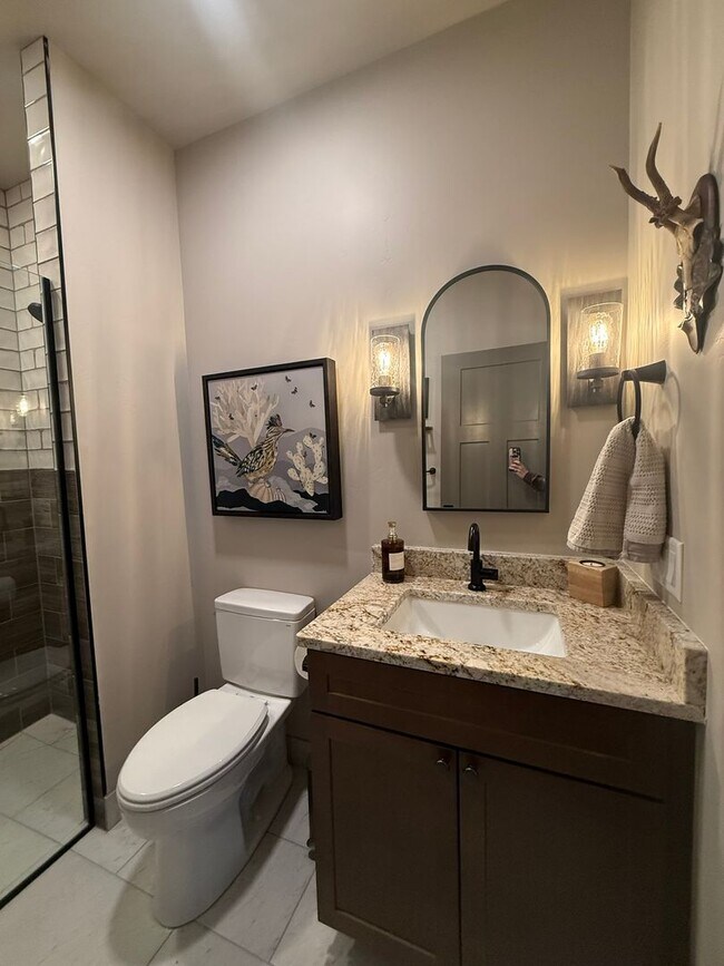 Building Photo - Your Private Oasis Awaits: Spacious 4BR Home with Premium Amenities