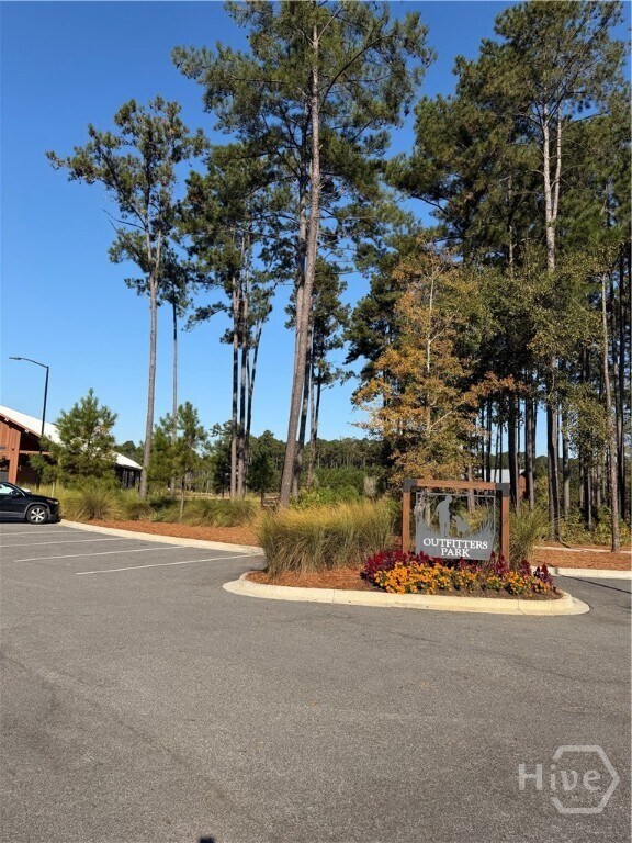 Building Photo - 247 Crosstown Ave