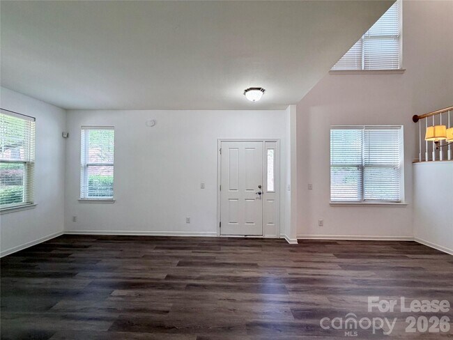 Building Photo - 10968 Princeton Village Dr