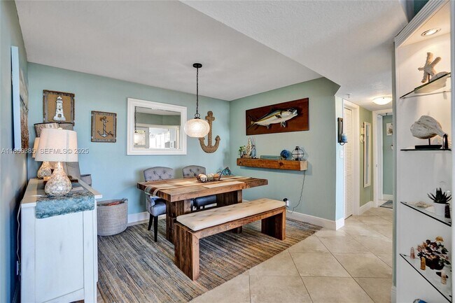 Building Photo - 1500 N Ocean Blvd