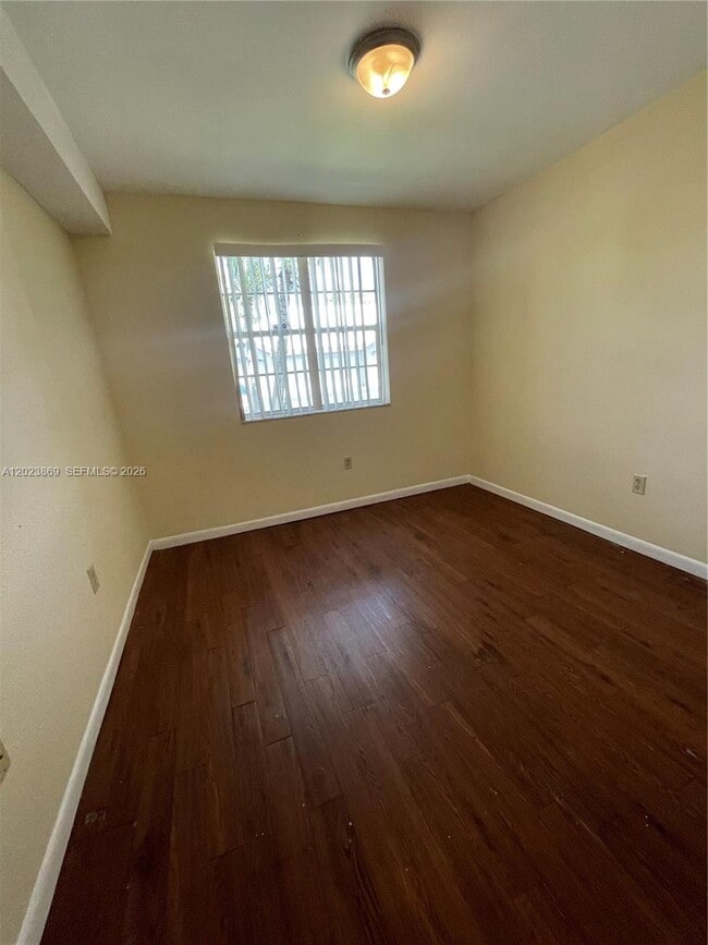 Building Photo - 2881 N Oakland Forest Dr