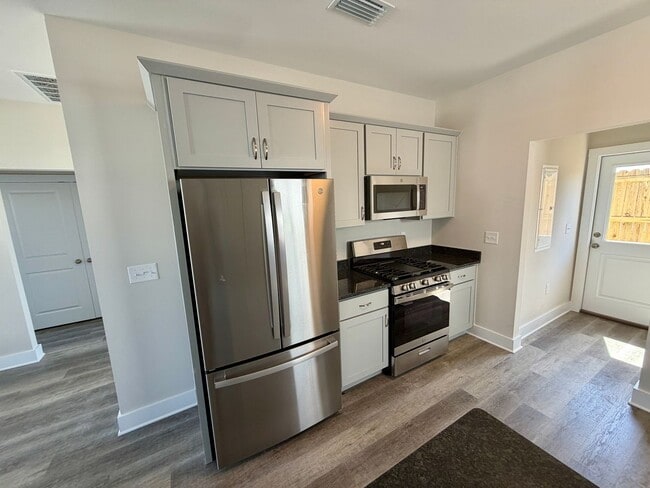 Building Photo - New Construction Move In Ready March 27th