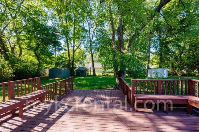 Building Photo - 7915 W 59th Terrace