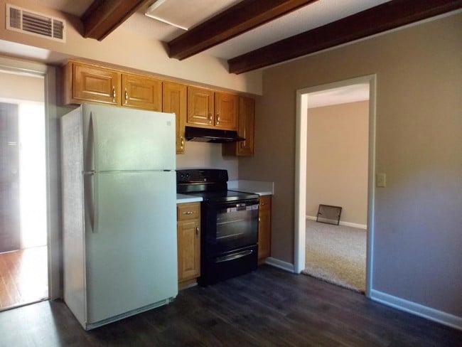 Building Photo - 119 Greenbriar Trail