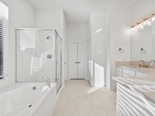 Building Photo - 1732 Auburn Dr