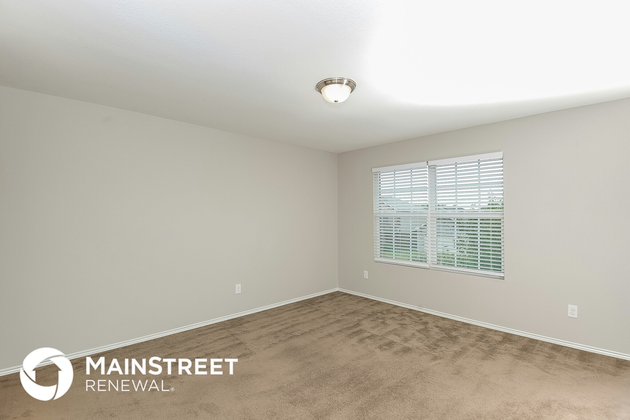 Building Photo - 8536 Star Thistle Dr