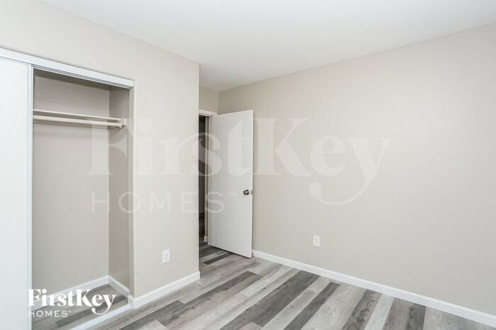 Building Photo - 3309 Idaho Springs St