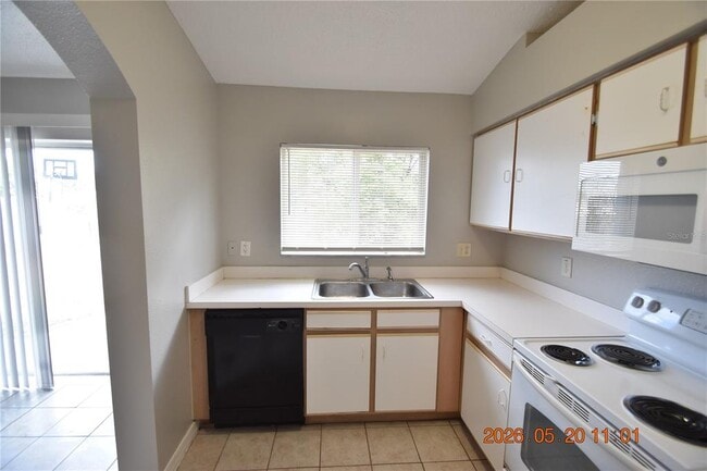 Building Photo - 12116 Feldwood Creek Ln