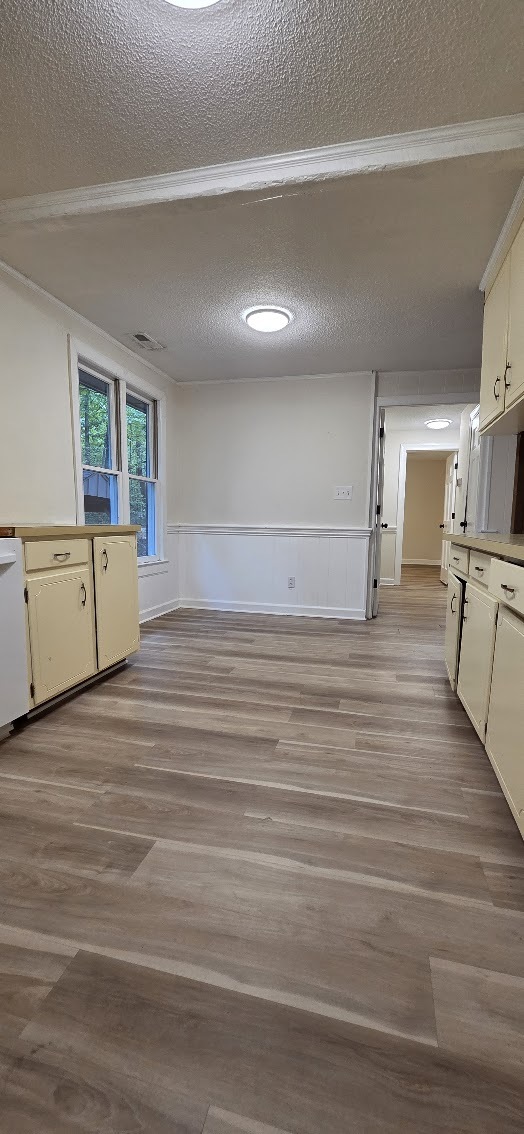 Building Photo - 2212 Old Kearney Rd