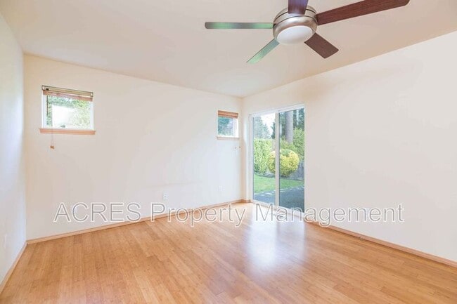 Building Photo - 620 S 192nd Pl