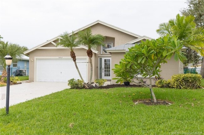 Building Photo - 8965 SW Chevy Cir