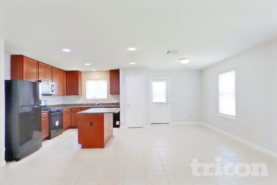 Building Photo - 930 Salado Slough Ln