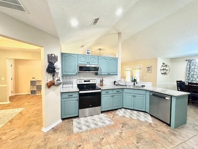 Building Photo - 422 Shoal Lake Dr
