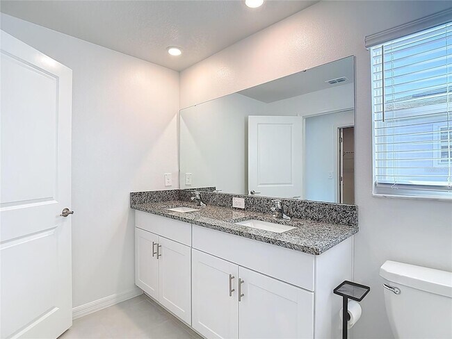 Building Photo - 6170 Shiner St