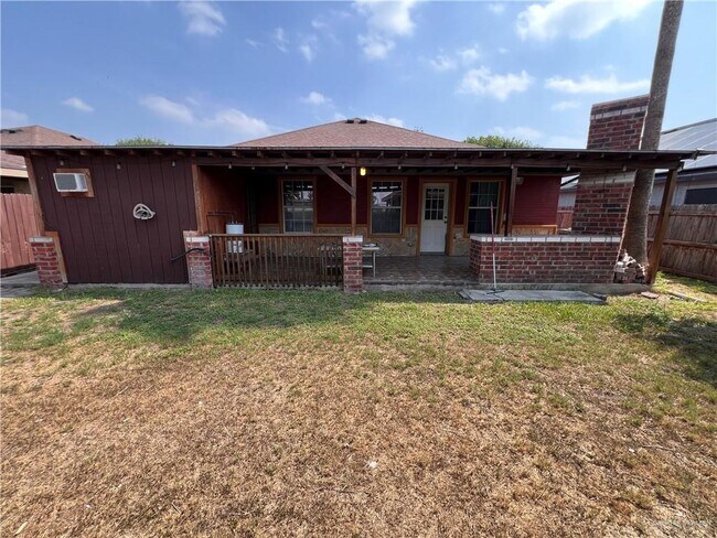 Building Photo - 3001 E Camelia Ave