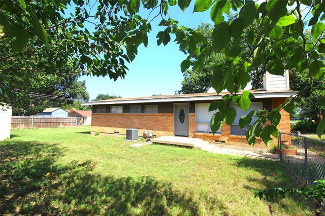 Building Photo - 149 Hedgerow Ln
