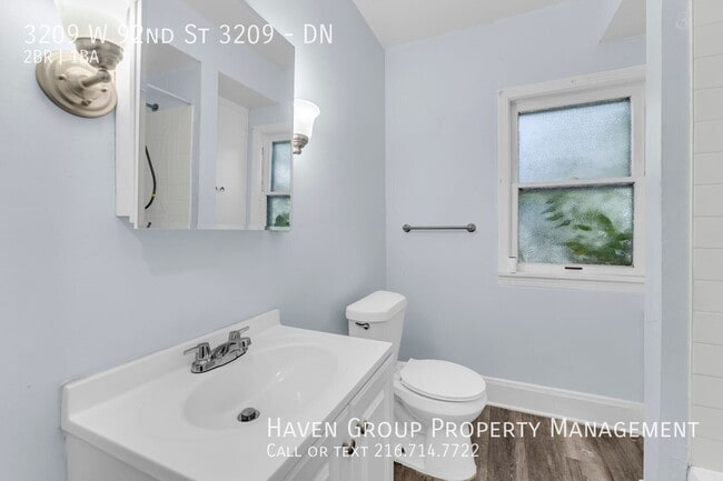 Building Photo - 3209 W 92nd St