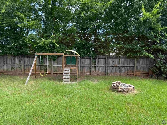 Building Photo - 105 Westoak Ct