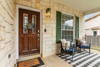 Building Photo - LOVELY 3 BD/2.5 BATH IN GATED COMMUNITY NE...