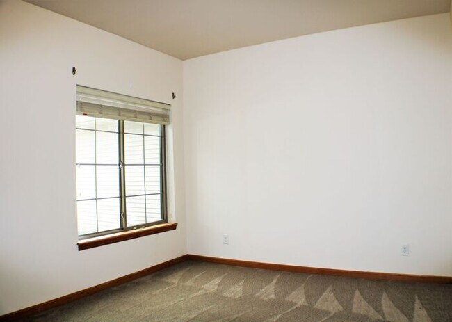 Building Photo - $1,325 | 2 Bedroom, 2 Bathroom Condo | Pet Negotiable | Available for August 1st, 2026 Move In!
