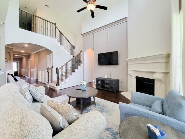 Building Photo - 22902 Henderson Row Dr