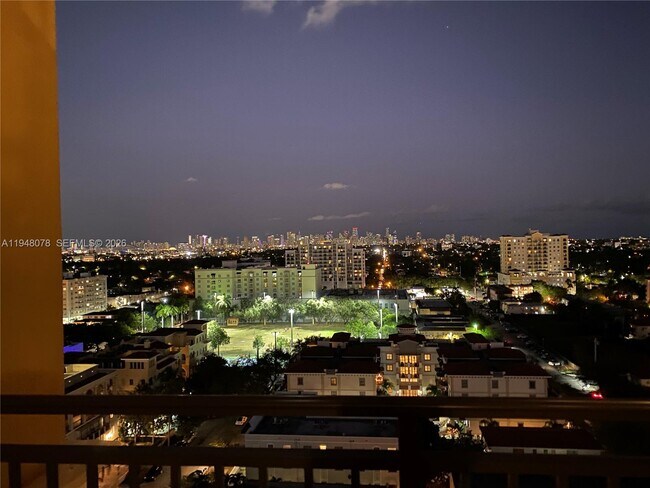 Building Photo - 1607 Ponce de Leon Blvd
