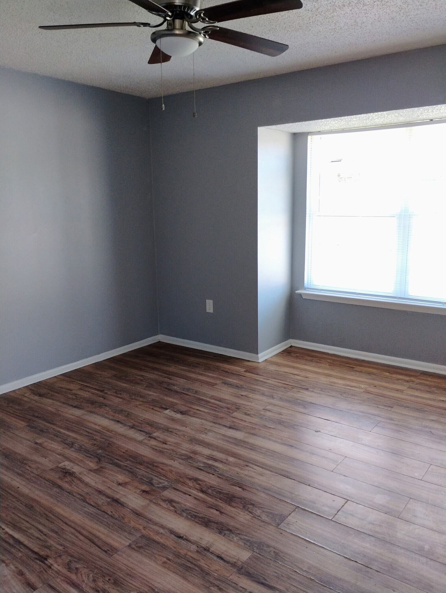 Building Photo - 5275 Kimberlin Ave