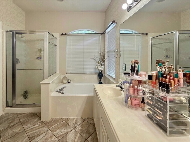 Building Photo - 176 S Holly Laurel Cir