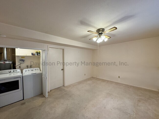 Building Photo - Cozy 3 Bedroom House in Southeast Colorado Springs