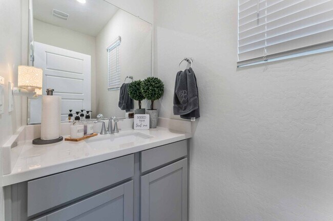 Building Photo - Modern Luxury Living: Spacious Retreat with Next-Gen Suite!