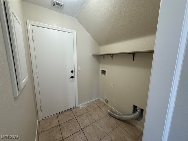 Building Photo - 8126 W Dracopus Ave