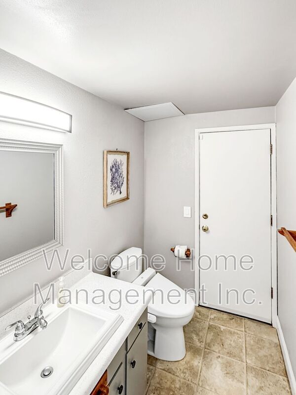Building Photo - 38854 Jonquil Dr