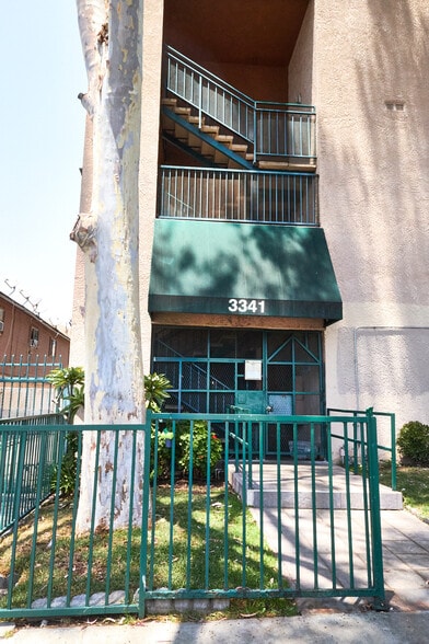 Building Photo - 3341 Andrita St