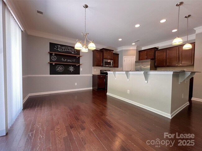 Building Photo - 432 Winecoff Woods Dr NW