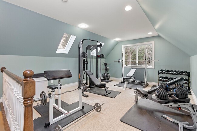 Building Photo - Stunning 5-Bed, 4.5-Bath Custom Home on Du...