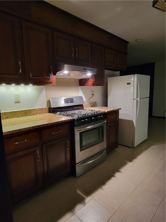 Building Photo - 8860 Dawes Point Dr