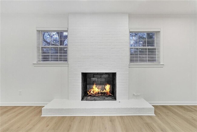 Building Photo - 3296 Columbia Woods Dr