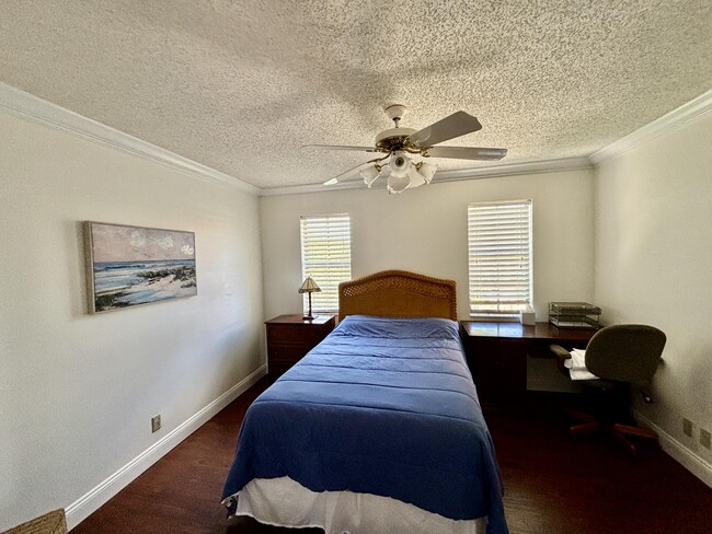 Building Photo - 1760 Shoreside Cir