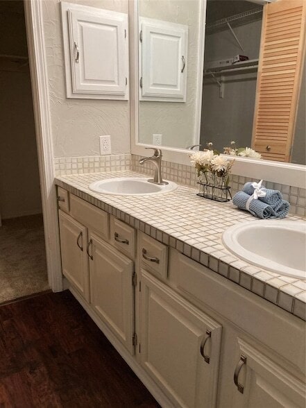 Building Photo - 18240 Midway Rd