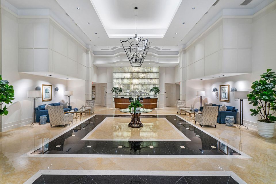 One City Plaza lobby 24/7 lobby person - 801 S Olive Ave
