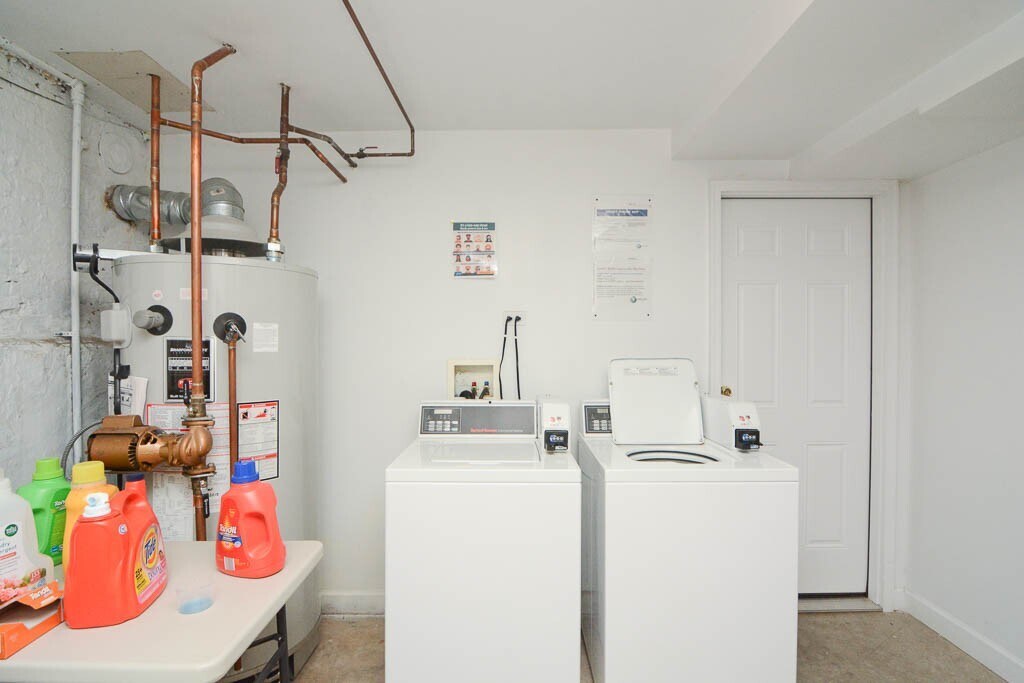 Building Photo - 2134 W Concord Pl