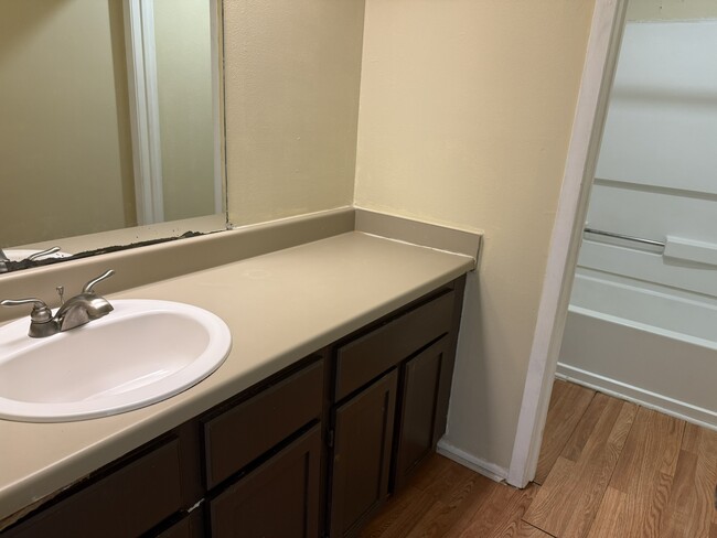 Building Photo - 6106 Wilderock Dr