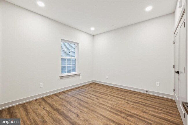 Building Photo - 1426 N 7th St
