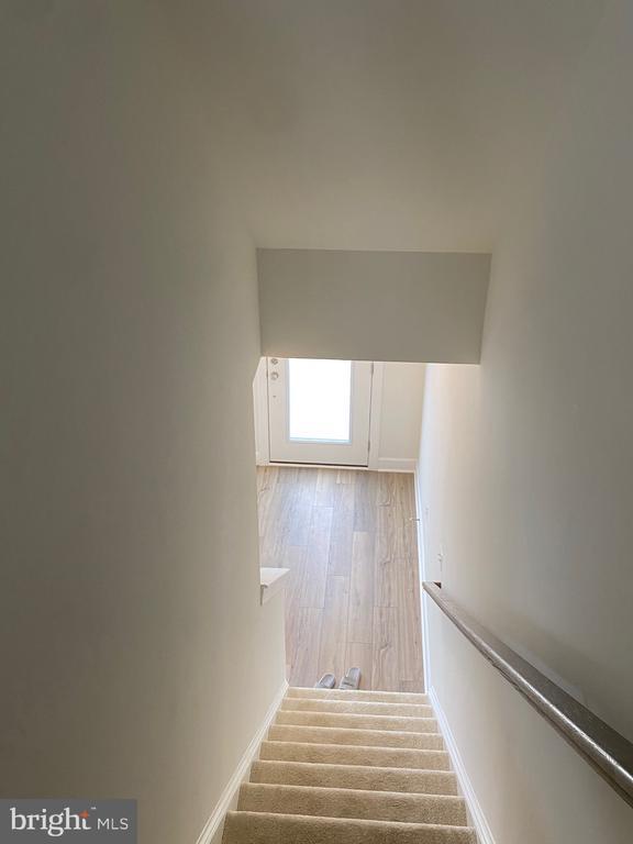 Building Photo - 600 Watermans Dr