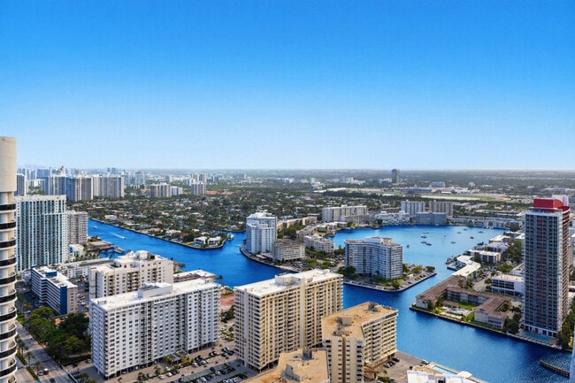 Building Photo - 4111 S Ocean Dr