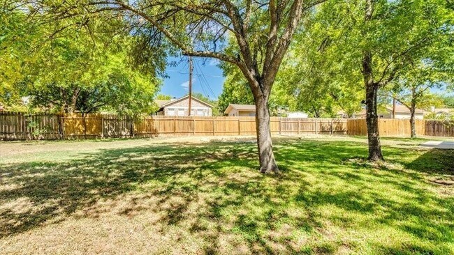 Building Photo - 507 Gregory Cove