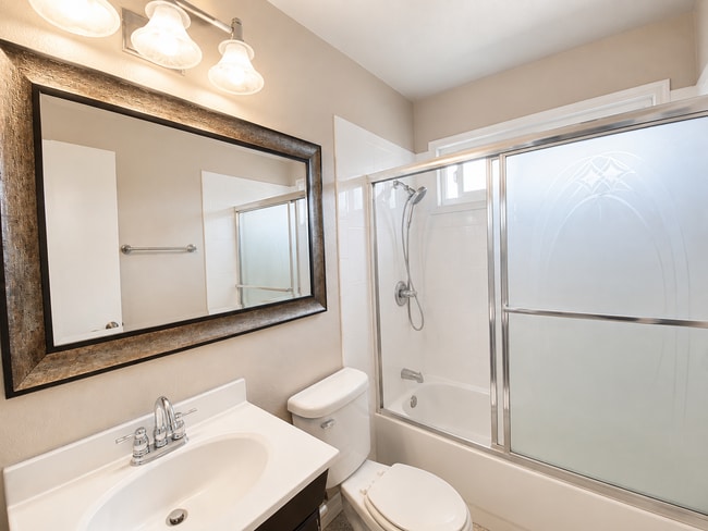 Building Photo - 4648 Balboa Way